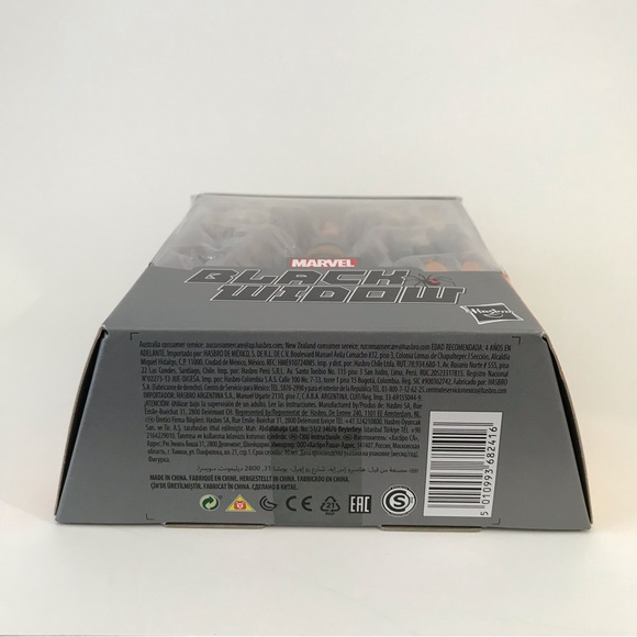 Black Widow Marvel Legends Walmart Exclusive Gray Suit Action Figure (B) - Picture 7 of 14